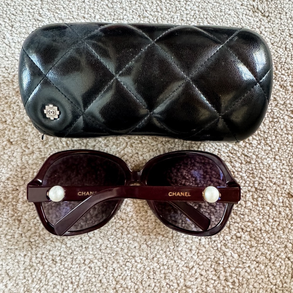 SOLD ❌Chanel Sunglasses - Pearl collection - 5141-H